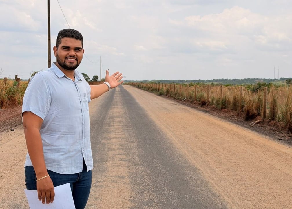 Vereador Matheus Monteiro comemora conclusão da pavimentação da Avenida Parque, viabilizadas com recursos destinados pel