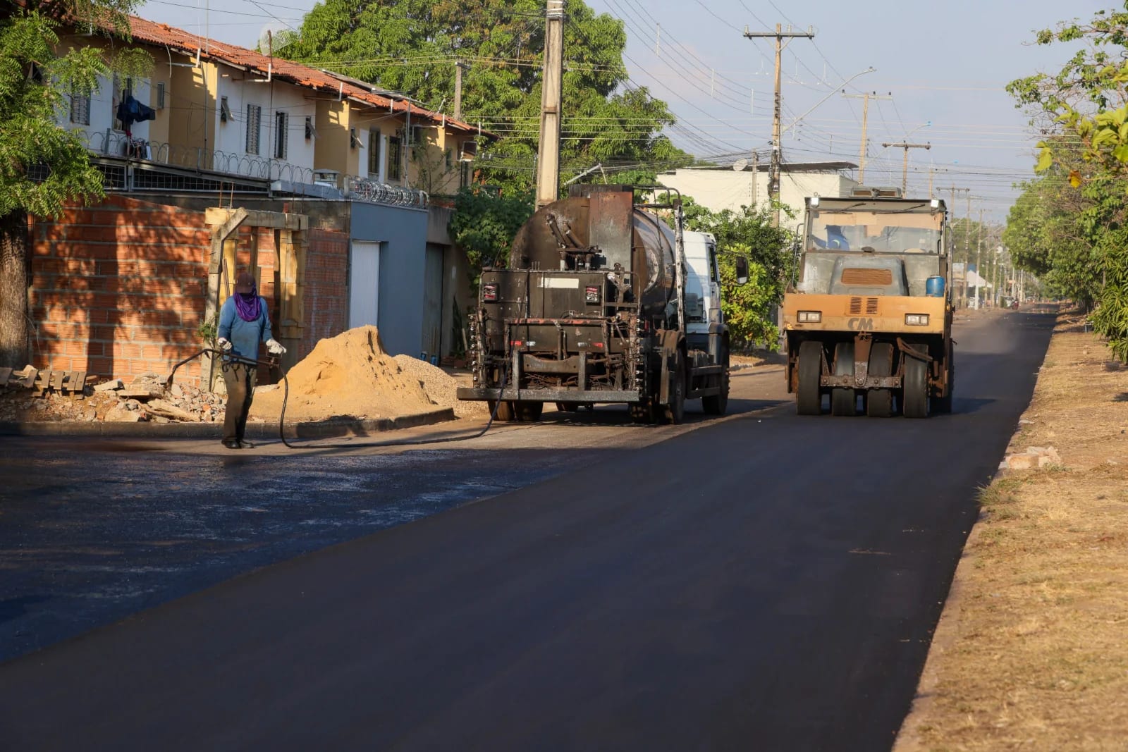 Palmas retoma recapeamento na Avenida J do Jardim Aureny III