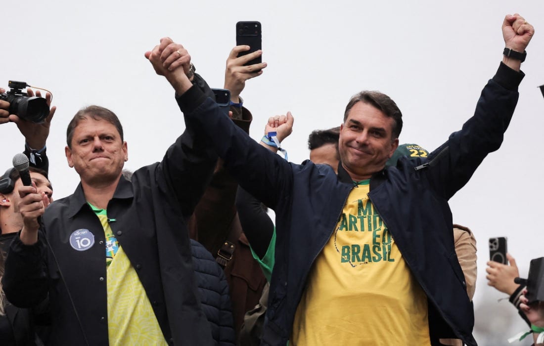 Lula perde apoio no Centrão e vê PP e União Brasil fecharem com Flávio