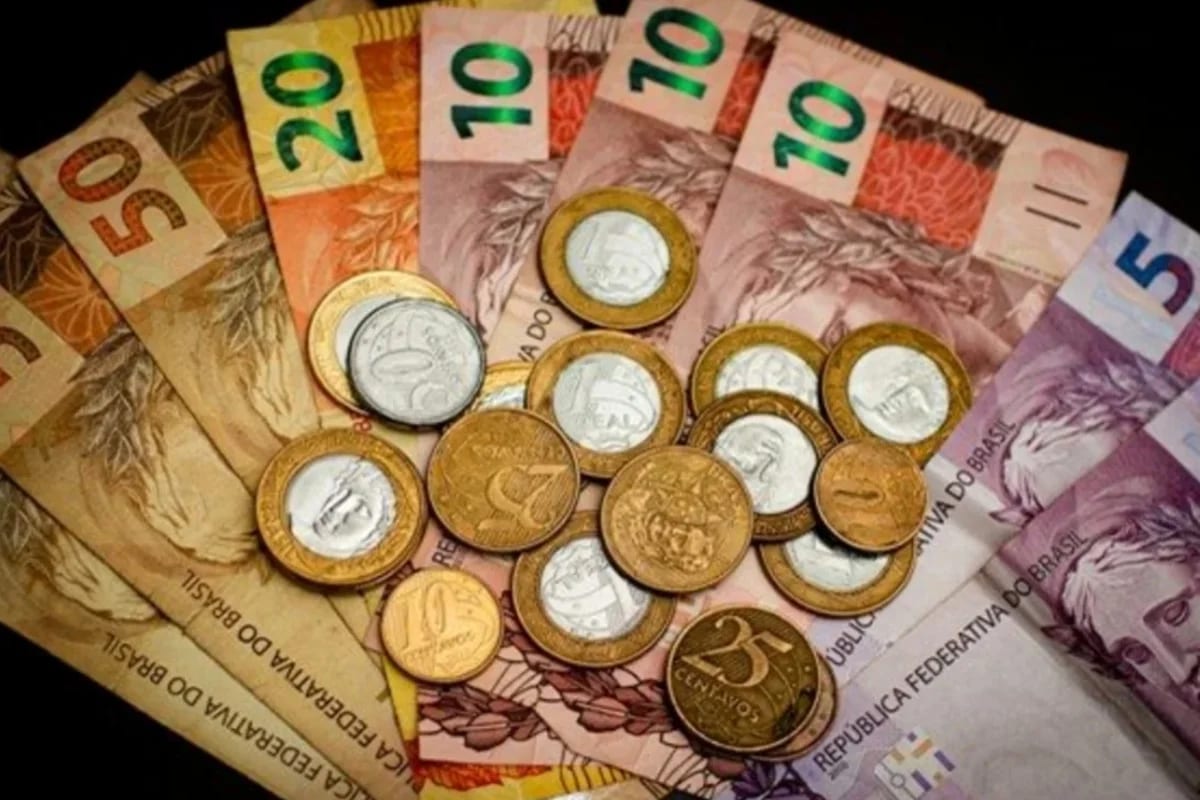 Oito candidatos de MG registraram bens com valores bilionários possivelmente errados