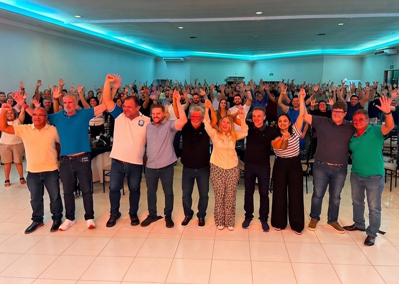 Danilo Campetti mobiliza 400 pessoas em encontro em Votuporanga