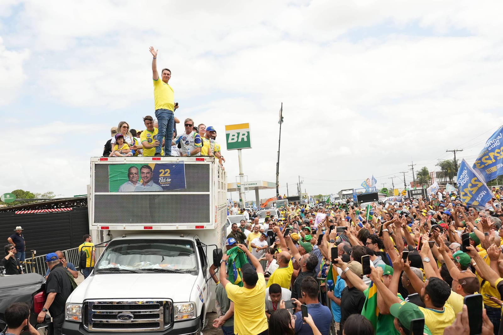 Flávio Bolsonaro usa crise de Moraes para tentar impulsionar ato de 7 de Setembro
