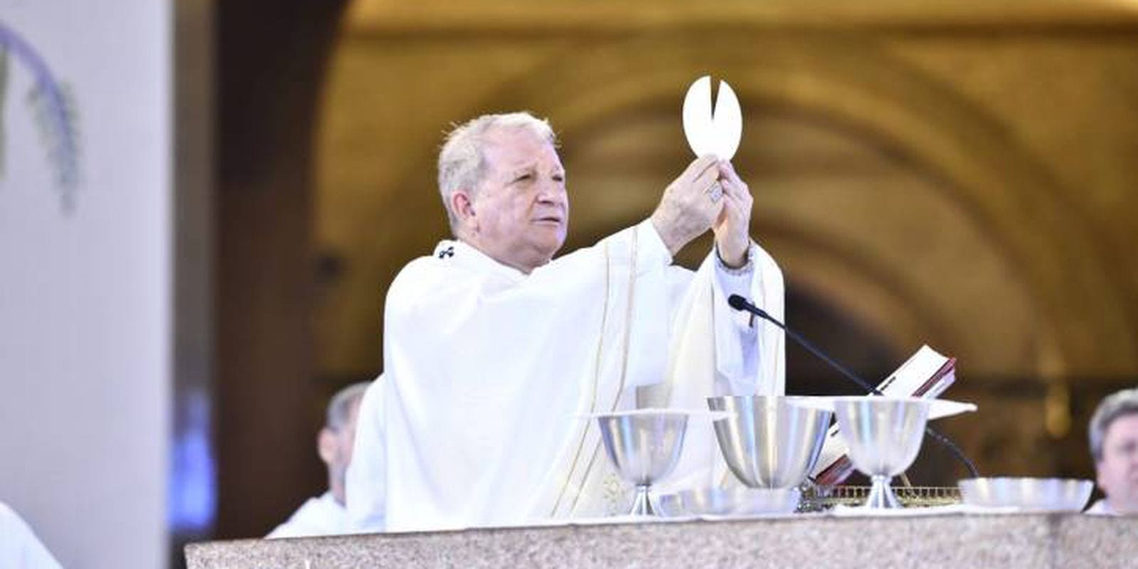 Na celebração da padroeira, arcebispo de Aparecida faz apelo por desarmamento e atenção à fome