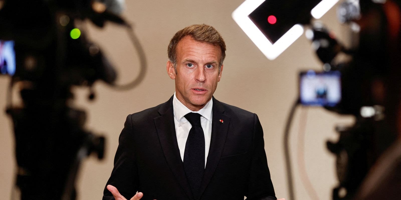 Macron anuncia proibição de manifestações ‘ilegítimas’ na França
