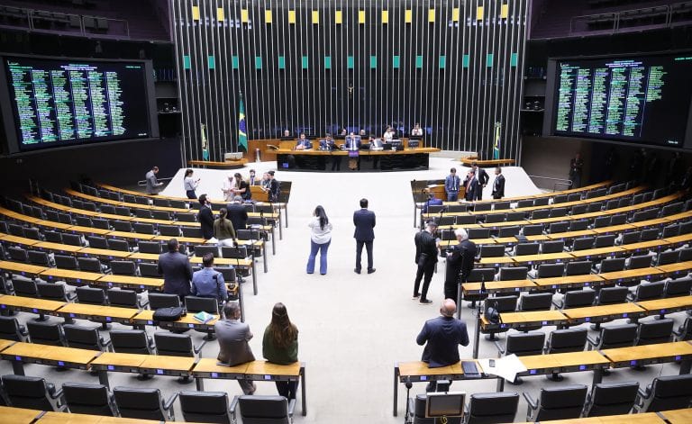 Lei 15.525/26 reduz tributos e flexibiliza prejuízos de resseguradoras