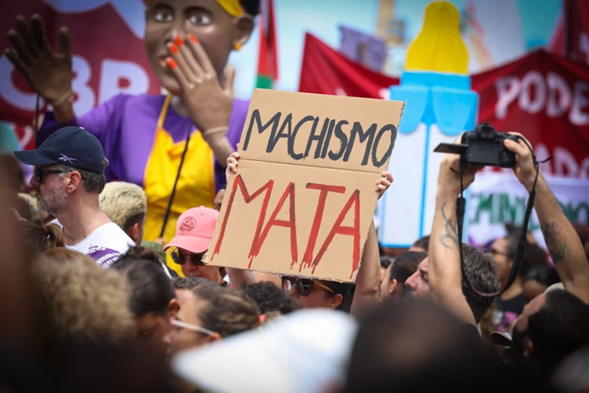 PT identifica padrão de ataques coordenados a mulheres candidatas