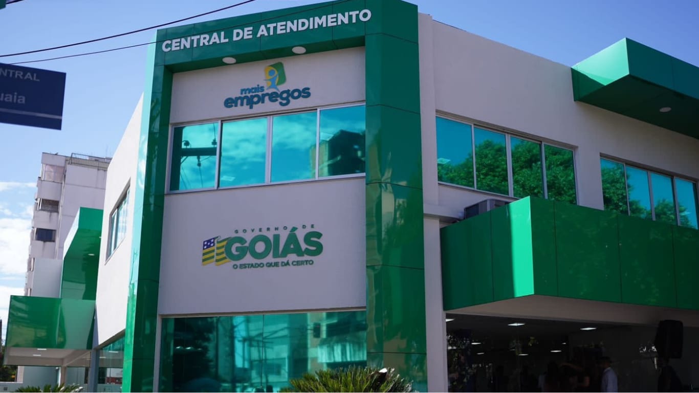 Governo de Goiás realiza feirão com 2,5 mil vagas de emprego em Goiânia