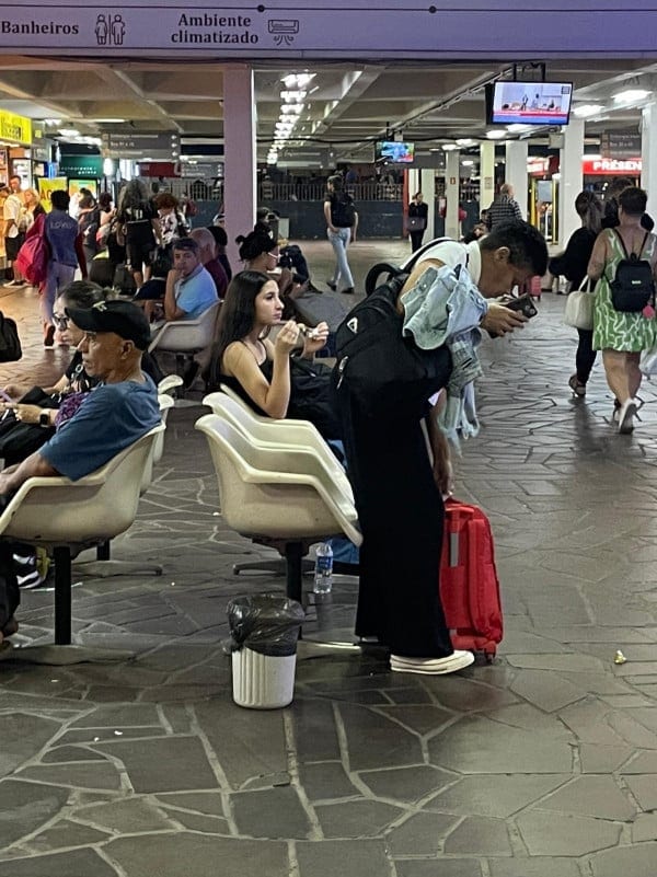 Eleições elevam fluxo de passageiros na Rodoviária de Porto Alegre