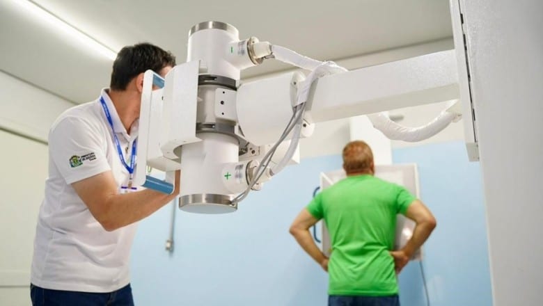 SMS vistoria rede e anuncia reforço na radiologia de Goiânia