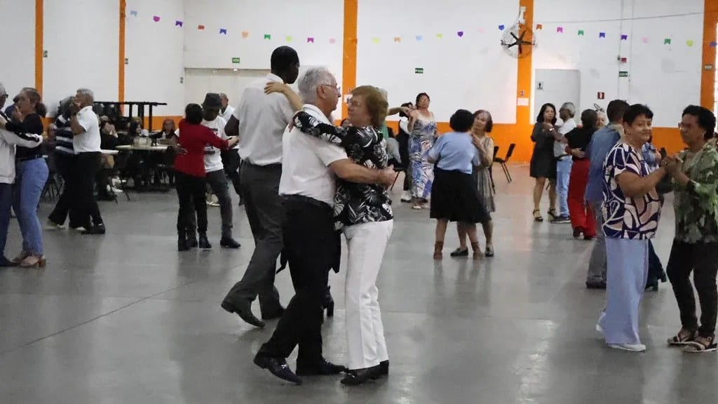 CIVI de Americana recebe nova edição do Baile da Melhor Idade nesta quarta-feira