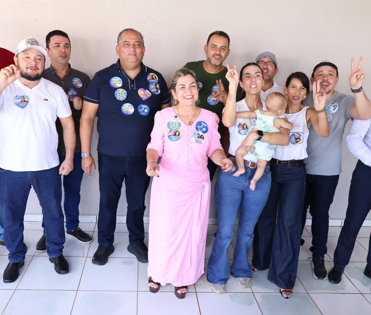 Em agenda em Guaraí, Eduardo Gomes intensifica campanha à reeleição ao Senado e recebe apoio da prefeita Fátima Coelho