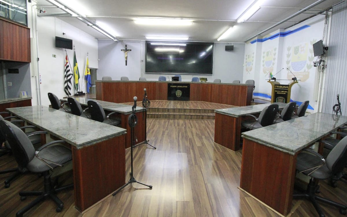 Câmara de Bragança Paulista vota em 1º turno PL sobre álcool e drogas