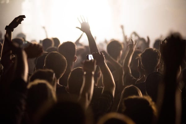 Governo estabelece novas regras para venda de ingressos e segurança em grandes shows
