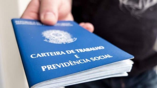 Confiança Supermercados oferece 60 vagas de emprego em Botucatu