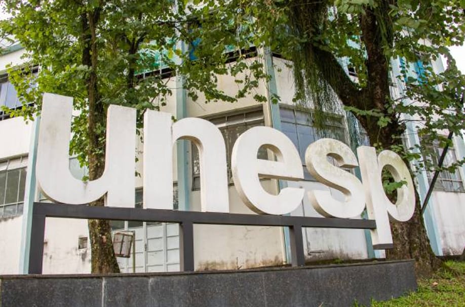 Vestibular Unesp 2027 oferece redução de 75% na taxa para alunos de último ano do ensino médio público paulista