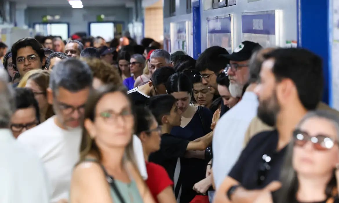 Eleitor pode se manifestar individualmente neste domingo