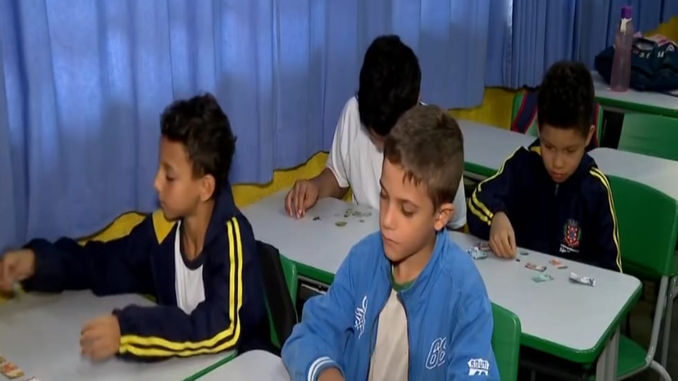 Pequenos Economistas leva educação financeira a mais de 10 mil alunos