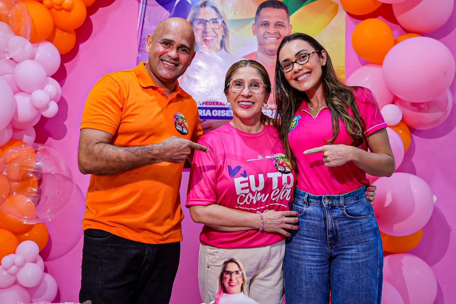 Missionária Gisele inaugura comitê em Aracaju na Av. Adélia Franco