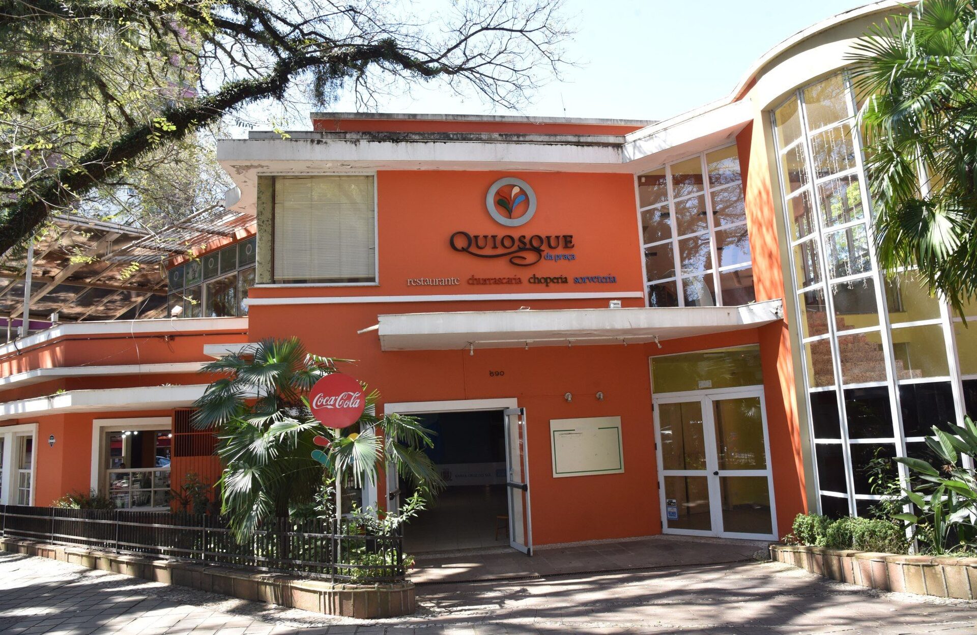 Prefeitura de Santa Cruz do Sul rescinde contrato do Quiosque da Praça