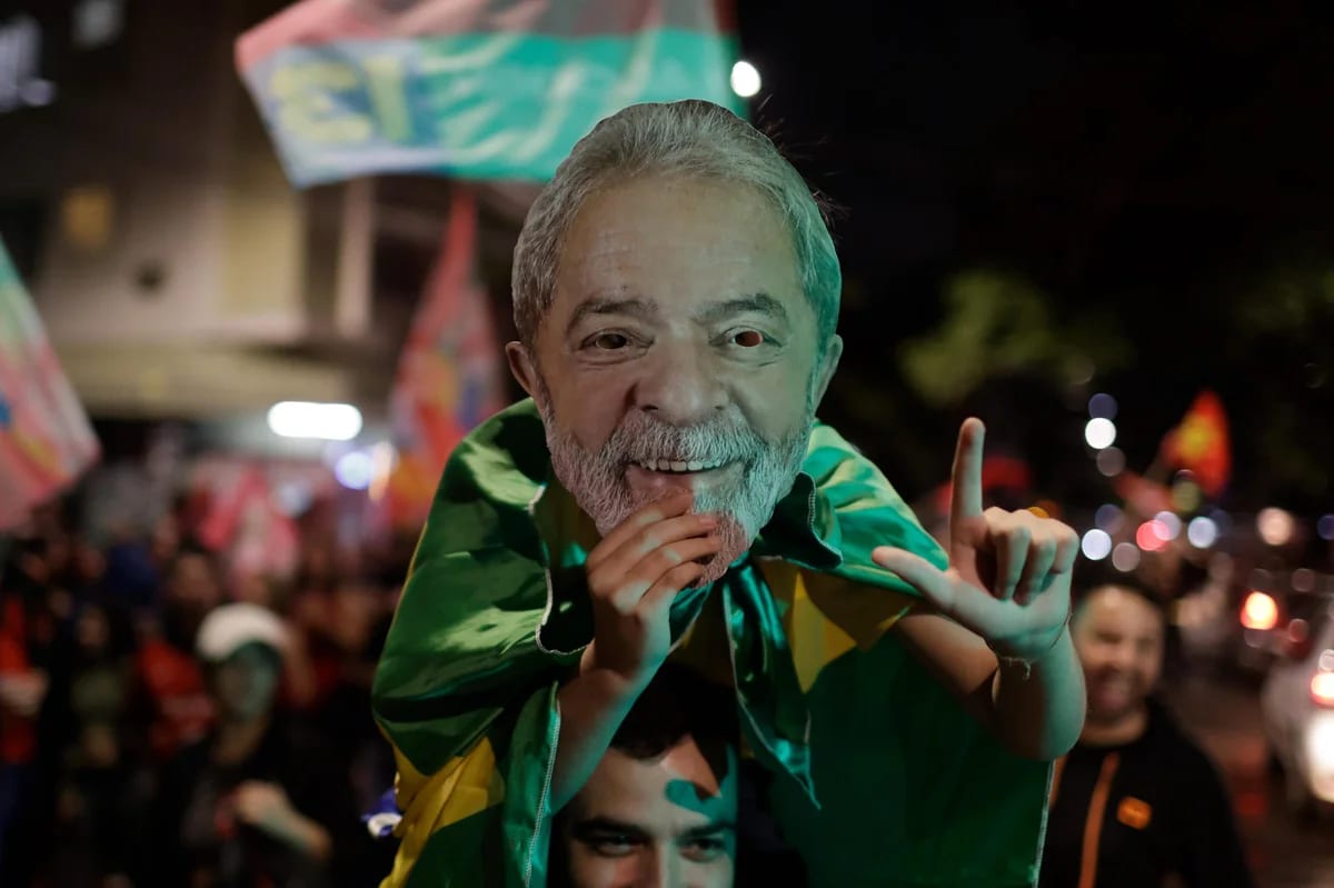 Saiba como foram as votações de Lula e Flávio Bolsonaro em Porto Alegre no segundo turno