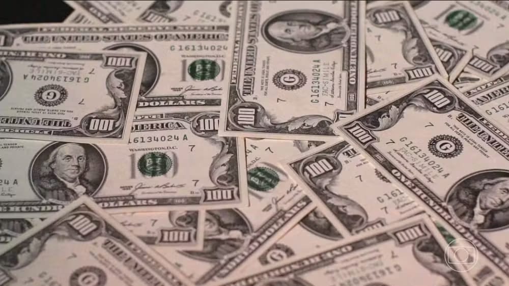 Dólar opera em alta e vai a R$ 5,60 após vitória de Lula; queda do Ibovespa aciona ‘circuit breaker’
