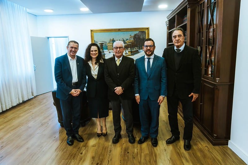 Vereadores da CPI dos Devedores se reuniram com o Procurador-Geral de Justiça