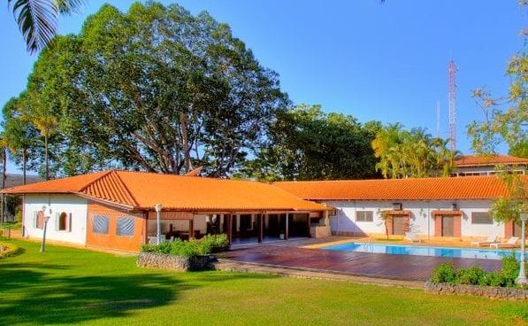O presidente da República conta com o privilégio de ter duas casas