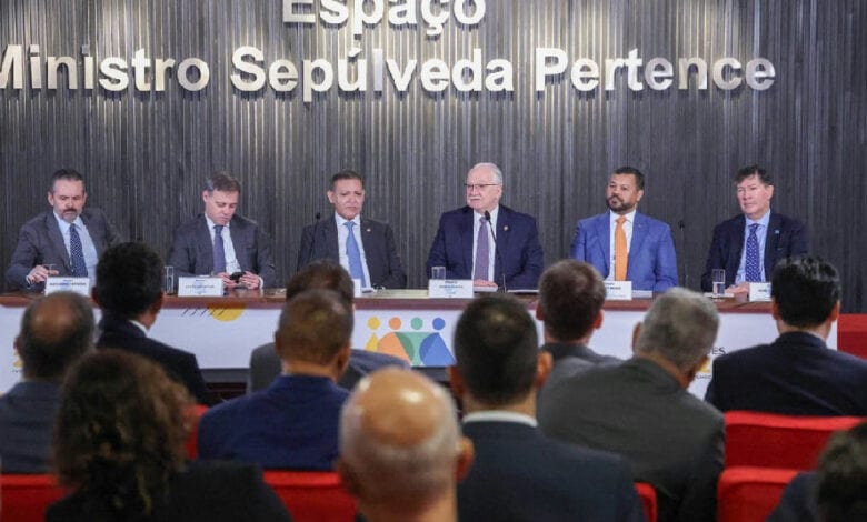 OAB formaliza adesão ao pacto do TSE por eleições pacíficas e democráticas