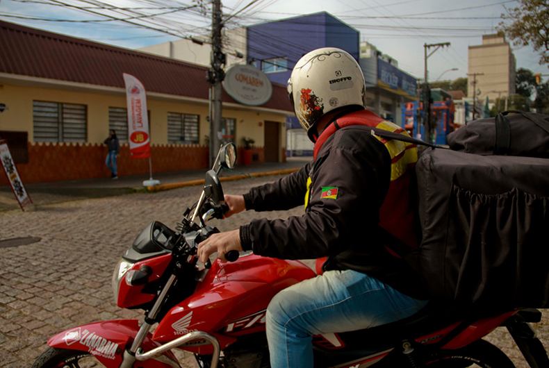 Câmara de Santa Cruz do Sul reconhece trabalho de motoristas de aplicativo