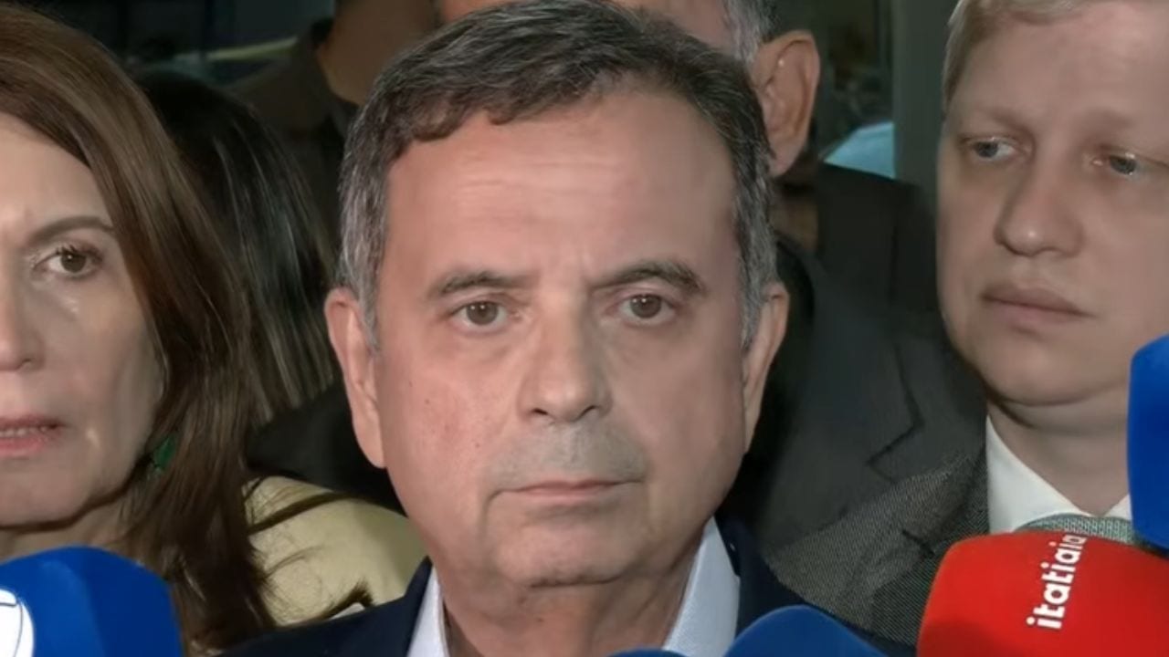 Rogério Marinho diz "compreender" fuga de Flávio do Brasil