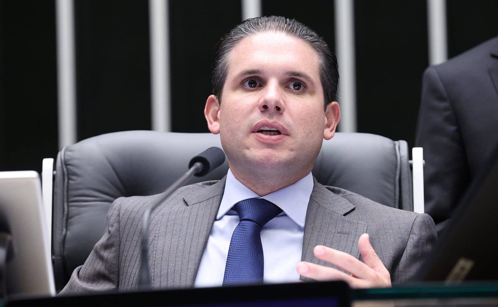MDB, PP, PSD e outros 4 partidos fecham apoio à reeleição de Motta