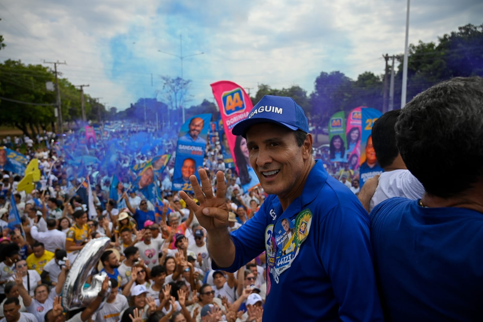 Gaguim encerra campanha em Palmas e pede voto para o Senado neste domingo