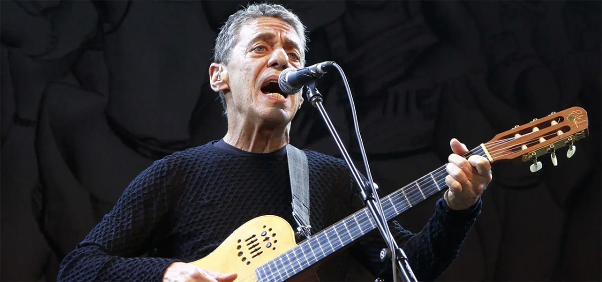 Chico Buarque pede voto em 16 candidaturas do MST para 13 estados