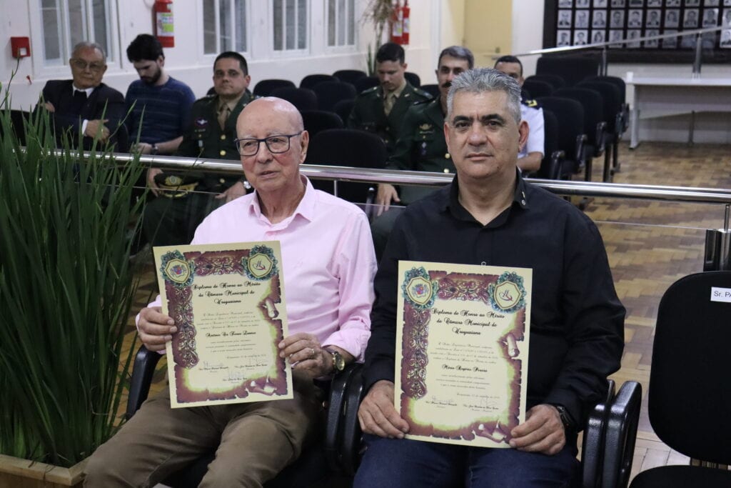 Câmara homenageia cidadãos com Diploma de Honra ao Mérito