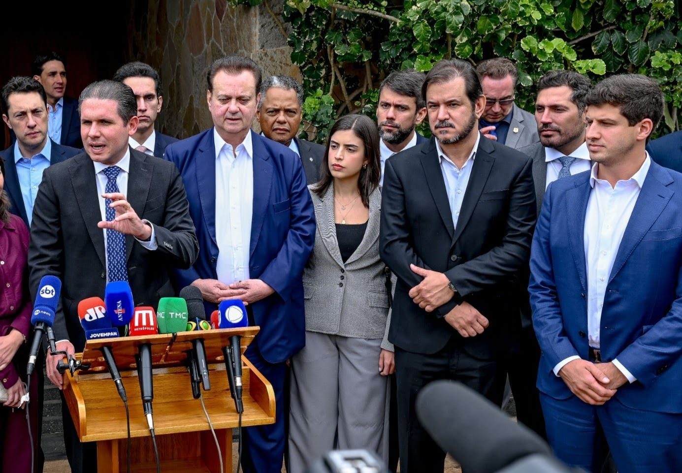 Rueda discute diretrizes para novo sistema eleitoral com Hugo Motta e lideranças partidárias