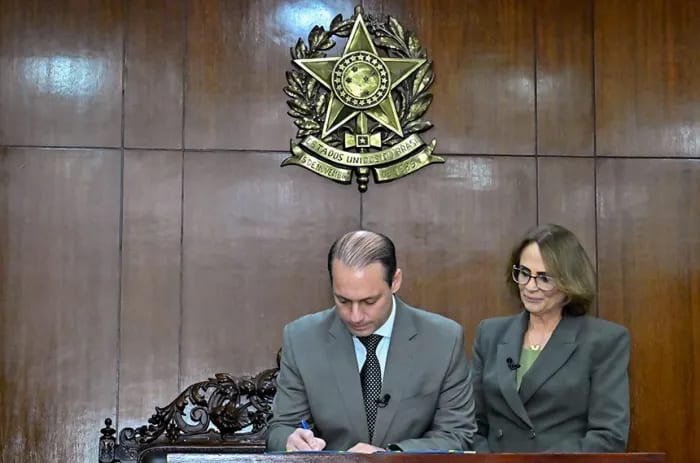 Renzo Braz assume cadeira de senador por Minas Gerais