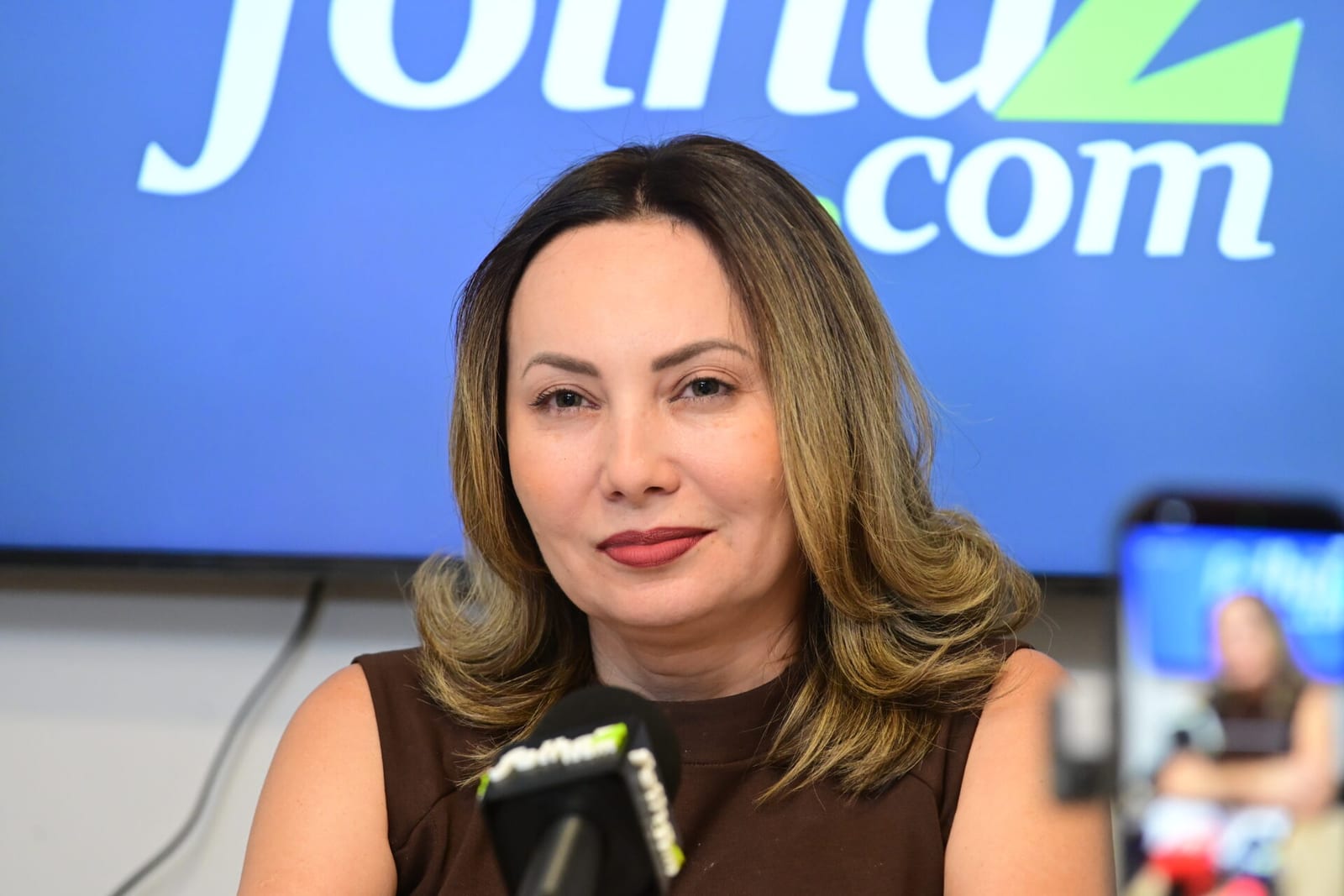 Camila Rosa quer reduzir conta de energia e facilitar crédito para feirantes