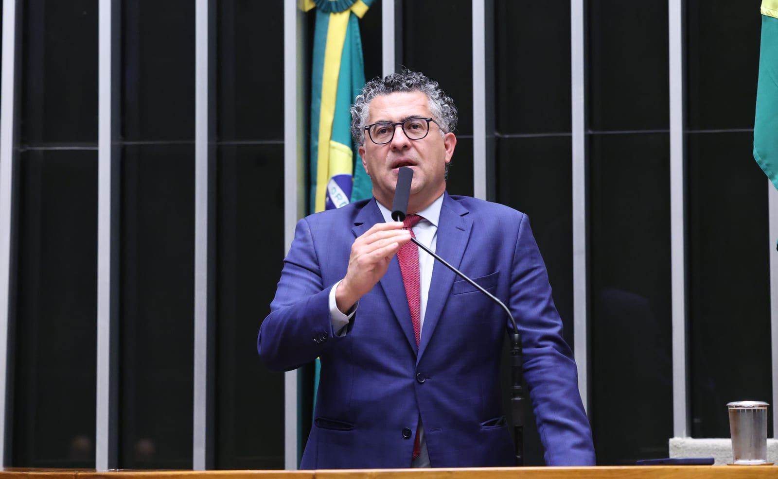 Projeto exige campanha informativa 90 dias antes de cobrança de pedágio em rodovia federal
