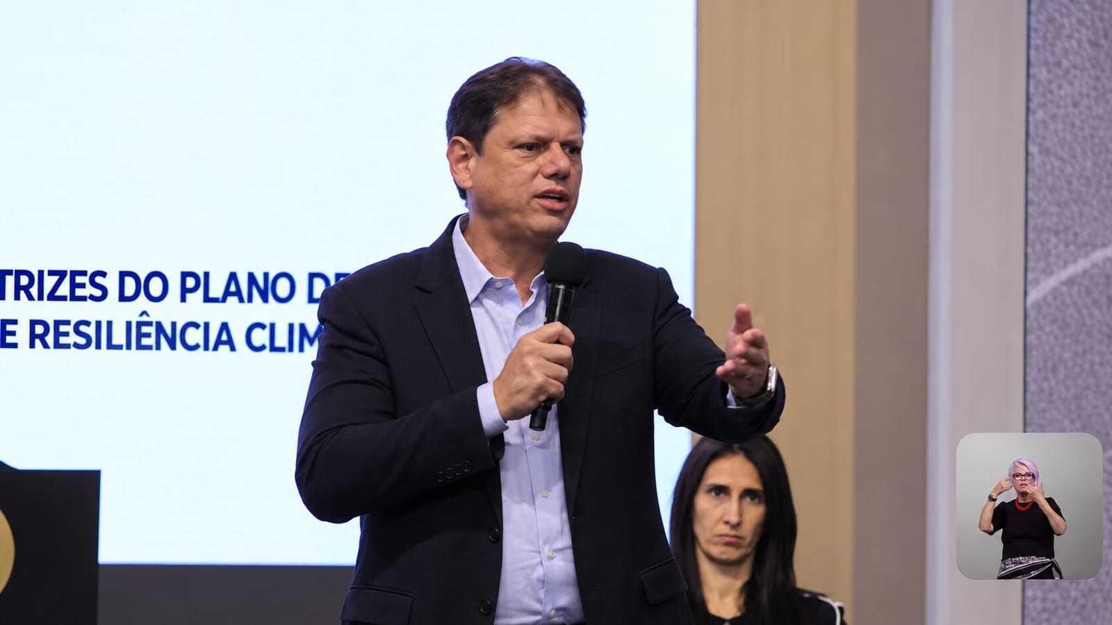 Governo de SP anuncia R$ 29 bilhões para prevenção de desastres climáticos