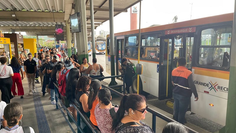 TRE, MP e MPPE cobram gratuidade do transporte em todo Pernambuco no 2º turno