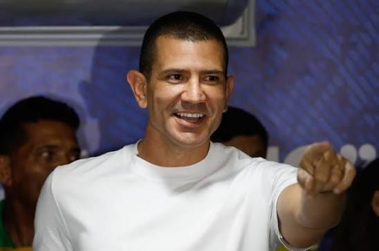 Eleito governador do RJ, Douglas Ruas celebra: ‘o povo escolheu a renovação’