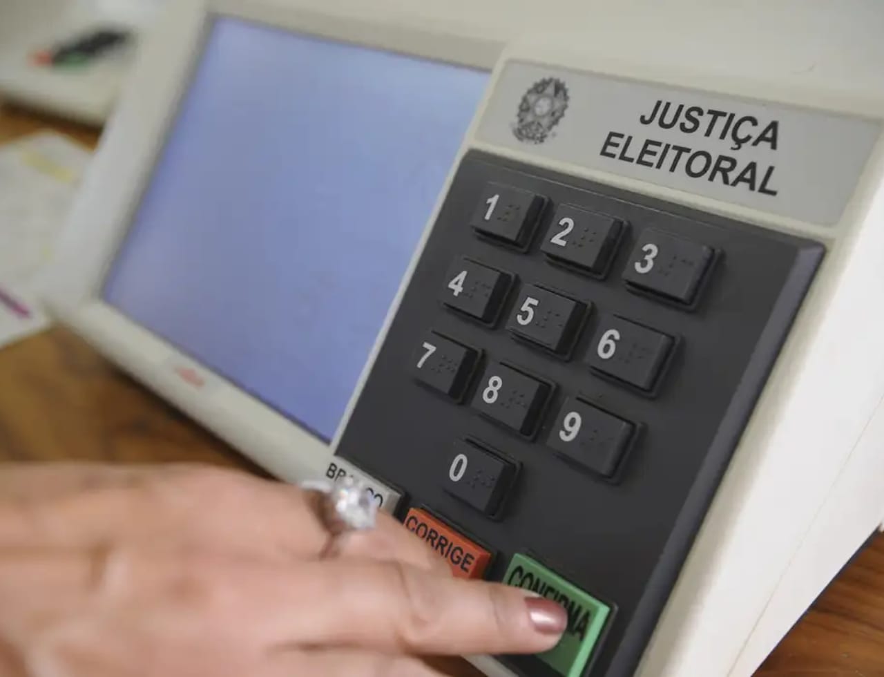 Eleições em SC: urnas foram desligadas antes da extensão do horário