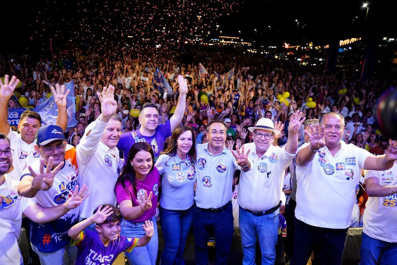 Senador Eduardo Gomes Reafirma Compromisso com Desenvolvimento de Araguaína em Comício com Lideranças