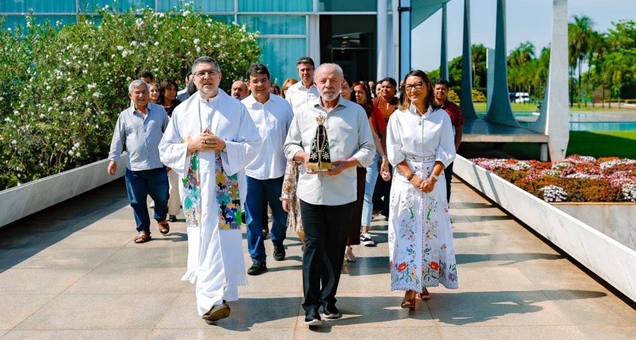 CNBB parabeniza Lula por reeleição e cobra pacificação do país