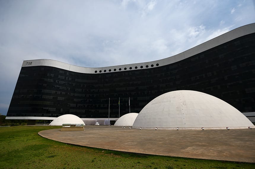 Desde 4 de julho, eleições impõem limites a gastos, contratações e transferências