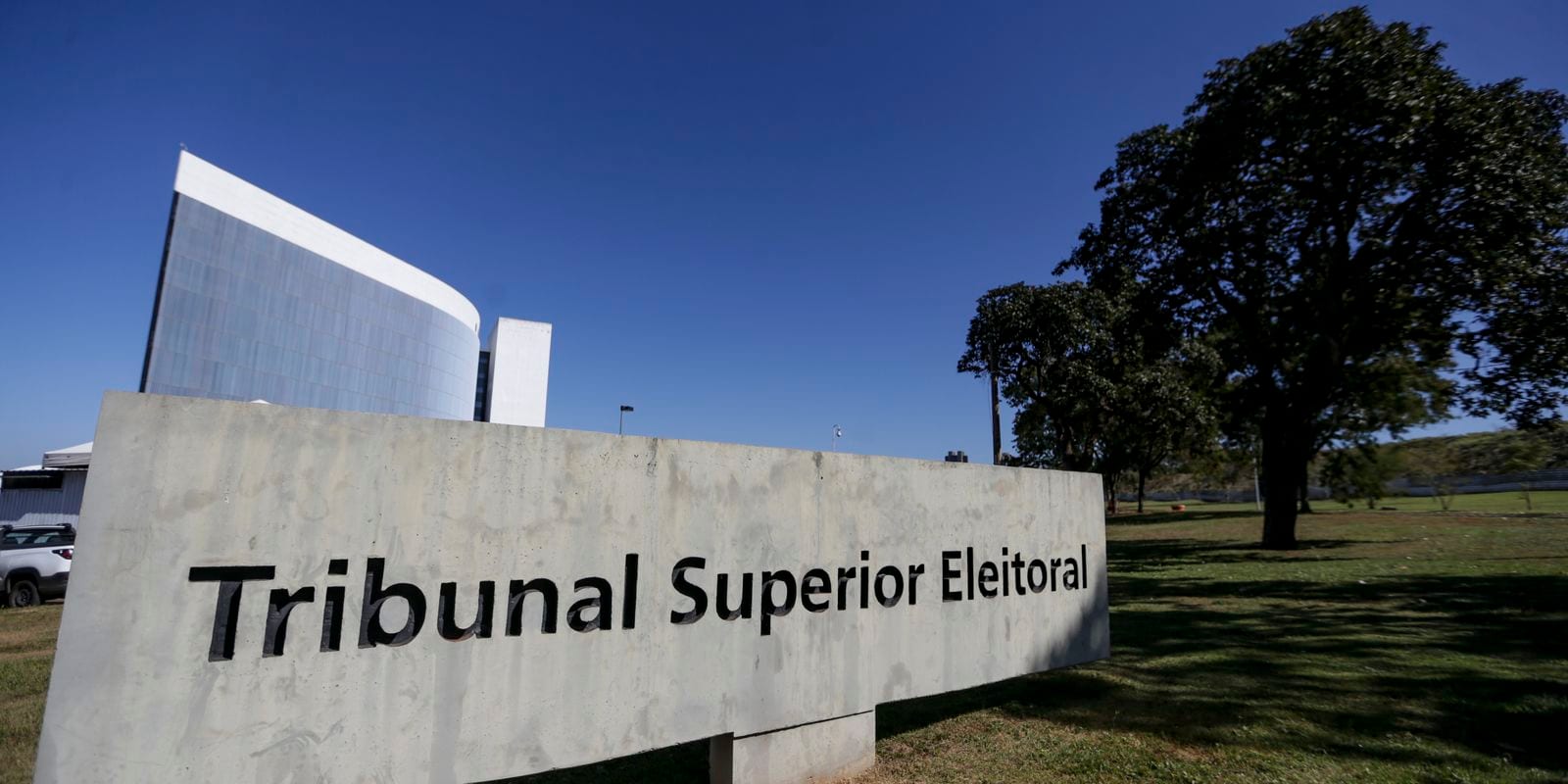 Kassio debate judicialização com campanhas e alerta sobre alta no tse