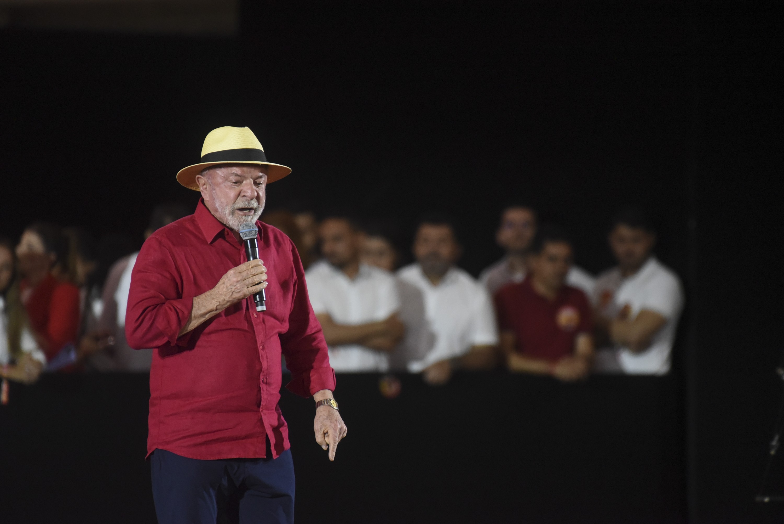 Lula oficializa candidatura à reeleição em convenção do PT em SP