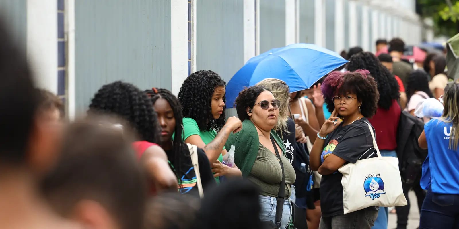 Enem: mulheres e pardos lideram inscrições; confira o painel do Inep