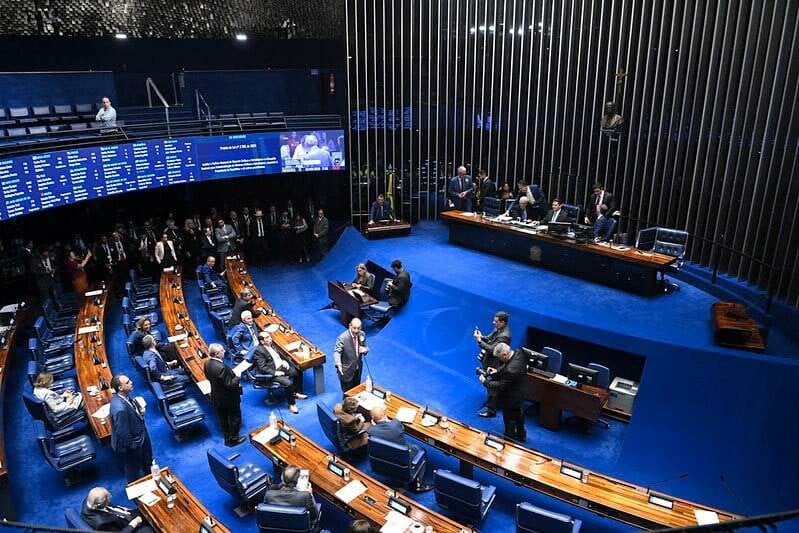 38 senadores apoiam, por enquanto, impeachment de Alexandre de Moraes