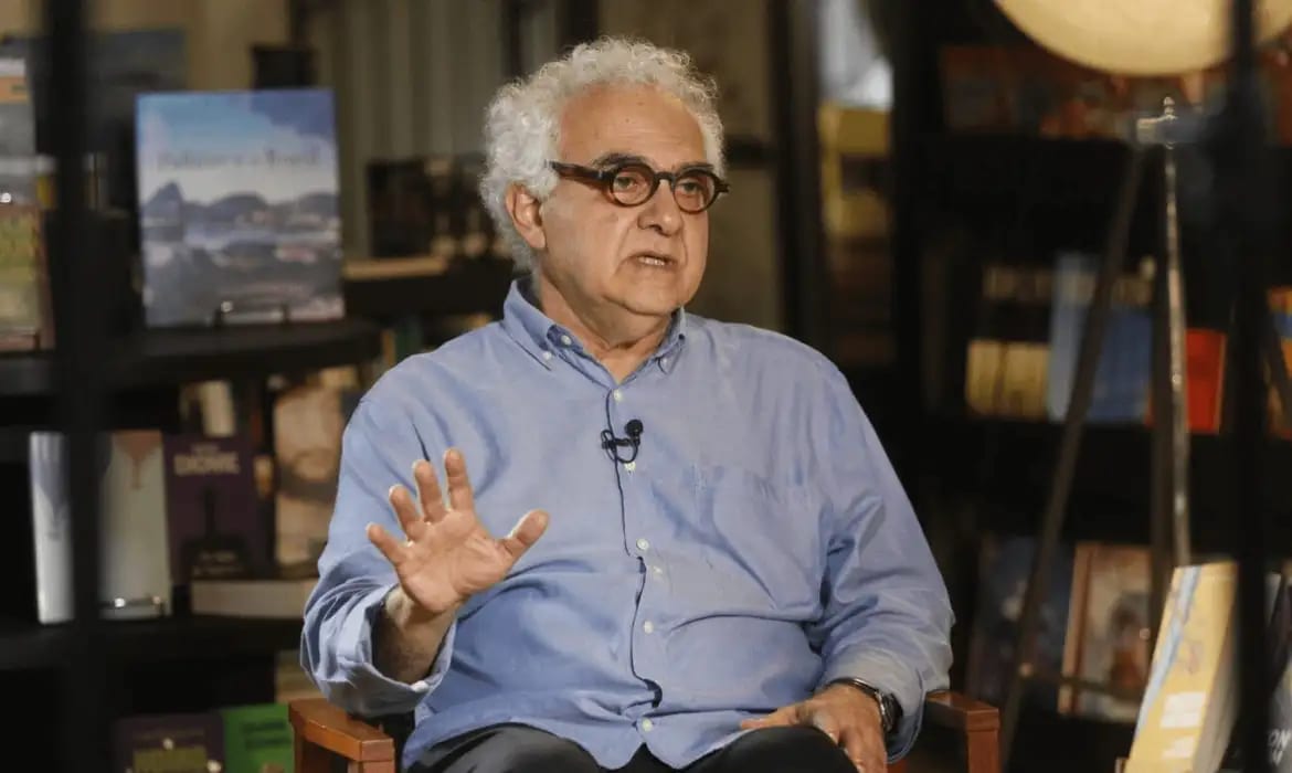 Milton Hatoum: ‘Flávio Bolsonaro será pior e mais cruel que o pai dele’